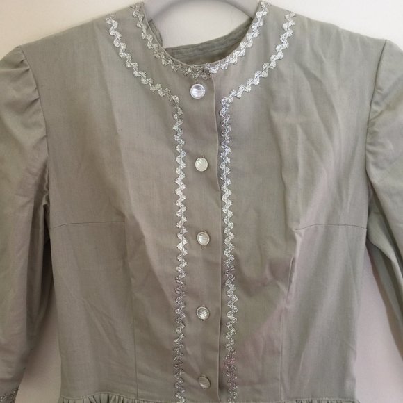 Vintage Handmade Sage Green Dress with Silver Trims Size XS - Picture 5 of 9
